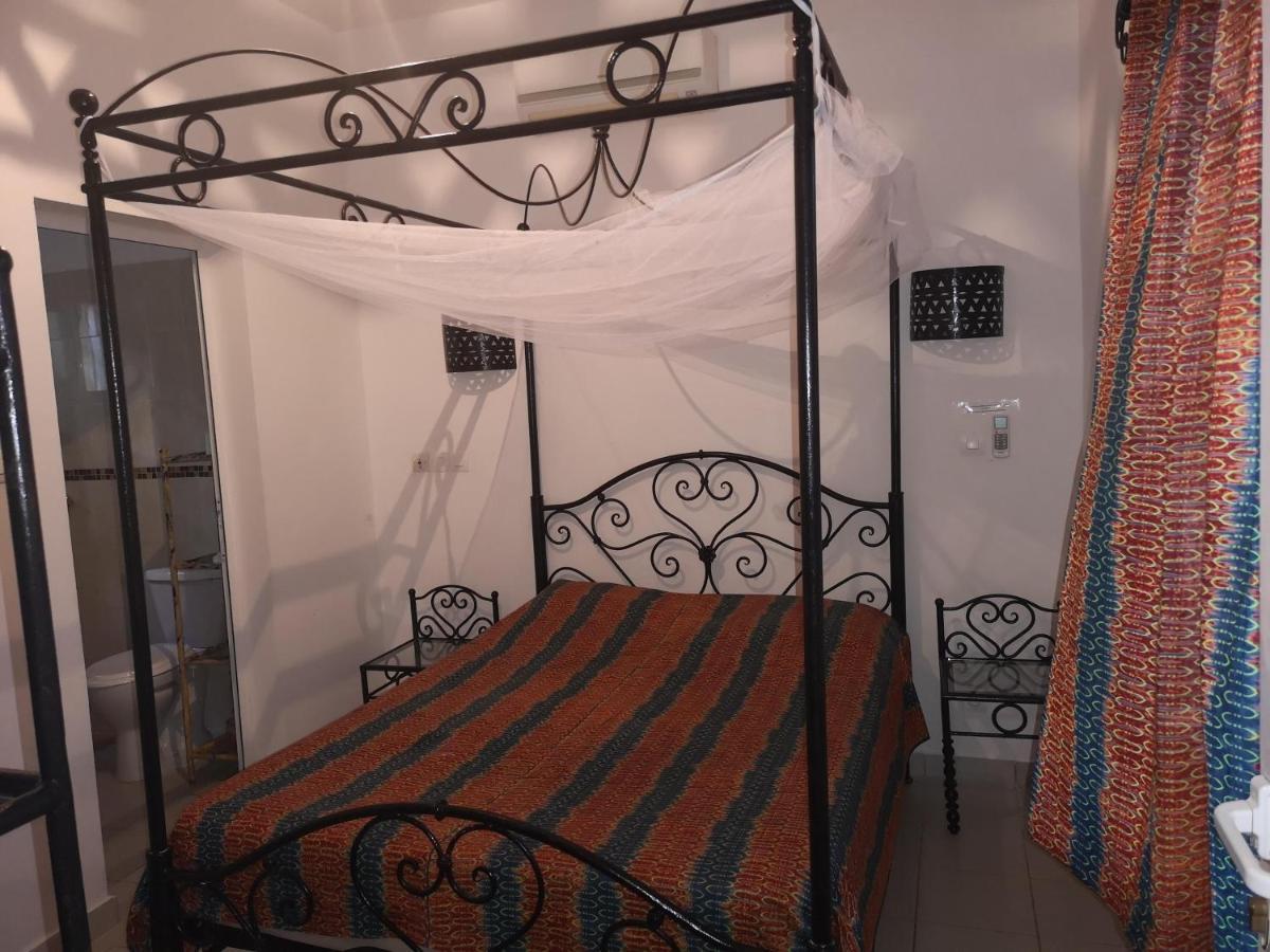 Keur Baboune M'Bour Exterior photo